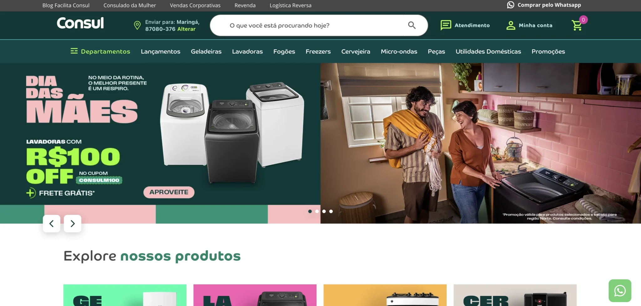 Duas pessoas em uma cozinha moderna, uma usando uma lavadora Consul e outra organizando produtos.